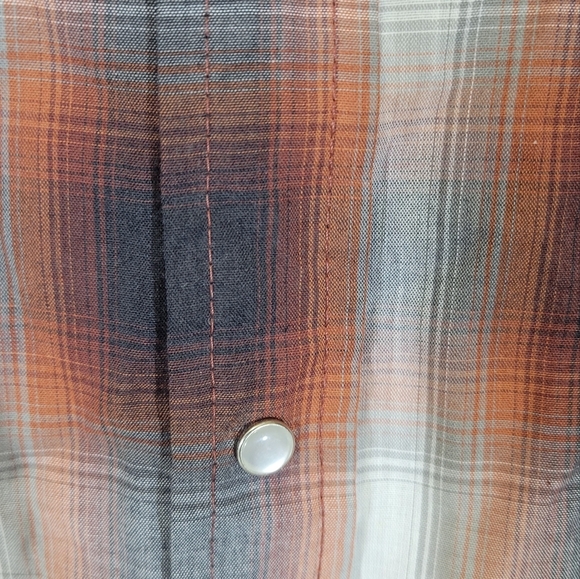 Plains Western Wear Men's Plaid Snap Buttons Shirt sz M - Picture 5 of 7